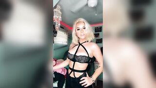 Sexy TikTok Girls: @saamlynnxo is bad ♥️♥️ #4