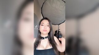 Sexy TikTok Girls: this girl is a walking w #1