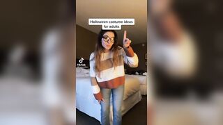 Sexy TikTok Girls: She makes me so hard! #1