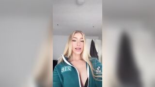 Sexy TikTok Girls: Eyes scare me #3