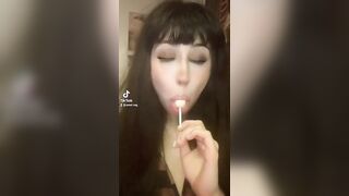 Sexy TikTok Girls: Smol vacuum ♥️♥️♥️♥️ #1