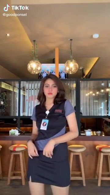 Her moves and face when she dance