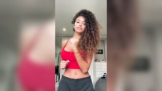 Sexy TikTok Girls: Portuguese on her knees #3