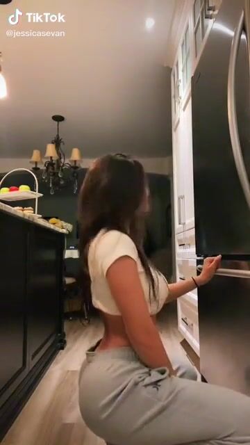 Jessicasevan is adorable