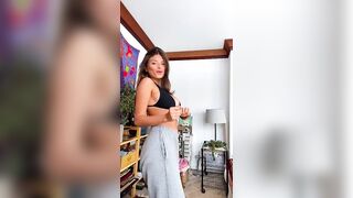 Sexy TikTok Girls: Look at those tiddies jiggle #4