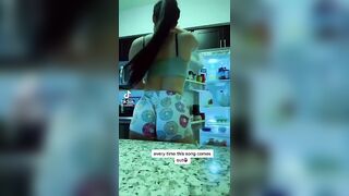 Sexy TikTok Girls: ♥️♥️....Damn that looks good♥️♥️ #2