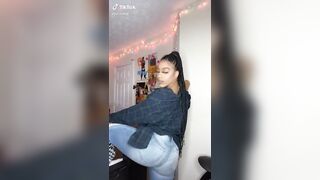 Sexy TikTok Girls: Look back at it #2