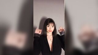 Sexy TikTok Girls: Look below ... ♥️♥️ #2