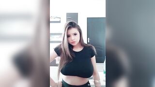 Sexy TikTok Girls: Guess the size time #4