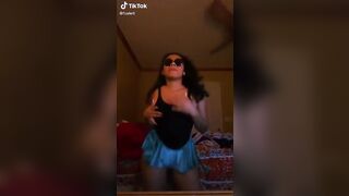 Sexy TikTok Girls: Showed all that ass #2