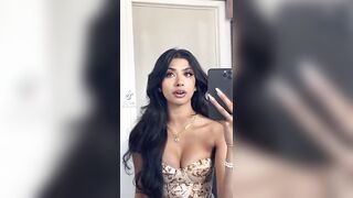 Sexy TikTok Girls: Stretch Marks? #2