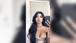 Sexy TikTok Girls: Stretch Marks? #3