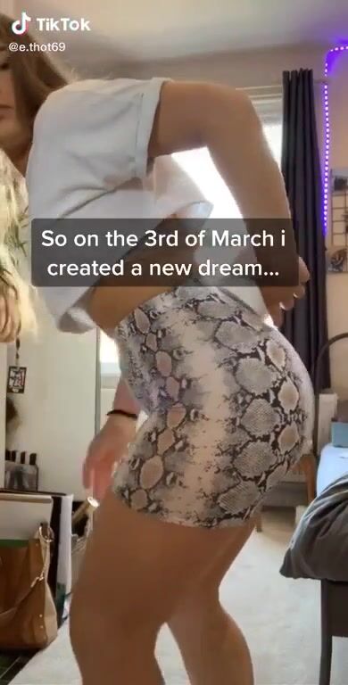 Subtle but riveting TikTok thottery