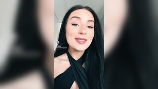 Sexy TikTok Girls: Something cool she said #1