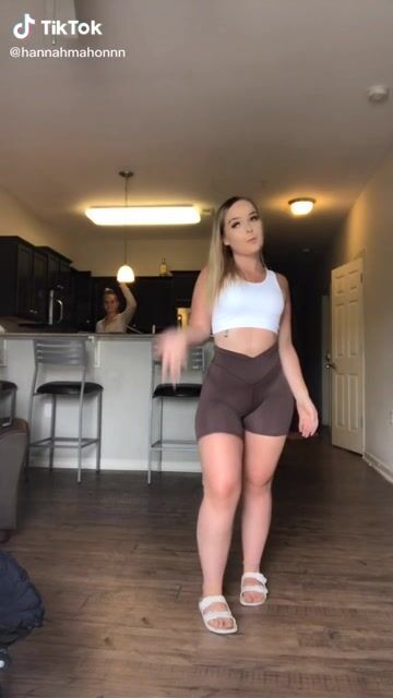 PAWG too thick for TikTok