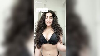 Sexy TikTok Girls: End of debate for the Bank #1