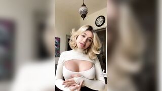 Sexy TikTok Girls: She looks like she gives mean head #4