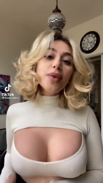 She looks like she gives mean head