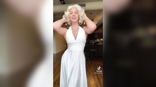 Sexy TikTok Girls: If Marilyn Monroe had a phat ass.... #3