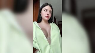 Sexy TikTok Girls: Someone pls tell me her name #2