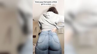 PAWG fittin' them jeans just right