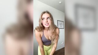 Sexy TikTok Girls: She likes it. #4