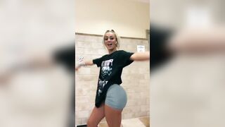 Sexy TikTok Girls: Ass fat and she knows it #2