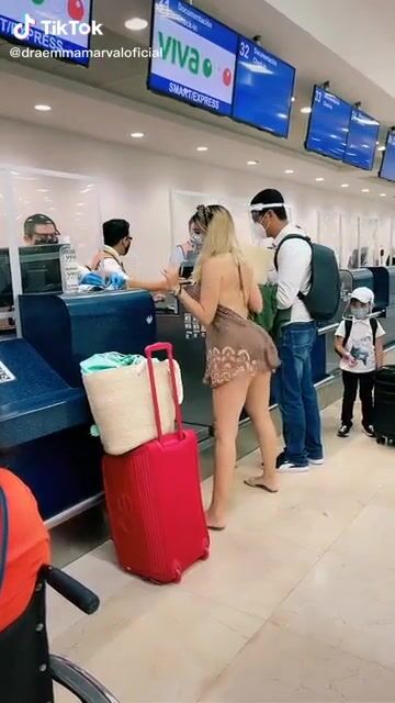 Perreito on the airport????
