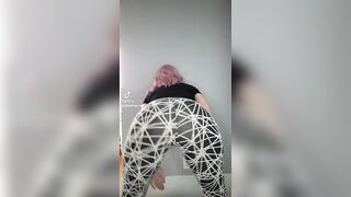 Sexy TikTok Girls: Patterned leggings hit different #2