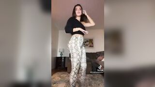 Sexy TikTok Girls: Holy flognuggets #3