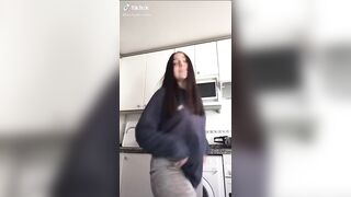 Sexy TikTok Girls: Holy fuck ♥️♥️ that recoil is the best one ♥️♥️ #4