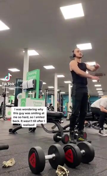 The girl on his left vs one on his right ????. Yoga pants thots love to get you off while you work out