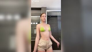 Sexy TikTok Girls: I love the jiggle on these white girls #2