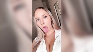 Sexy TikTok Girls: Upvote if all you see is target practice #4
