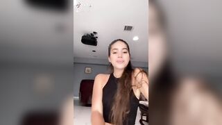 Sexy TikTok Girls: She is literally asking for the ♥️♥️ #1