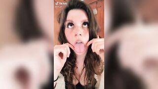 Sexy TikTok Girls: cal_gif #3