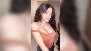 Sexy TikTok Girls: Latin girls seem fun (and crazy) #2