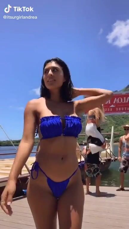 Absolutely love how she moves.