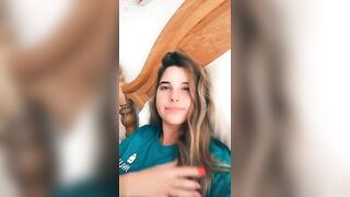 Sexy TikTok Girls: Brunnete in Bikini #1