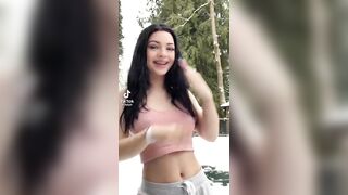 Sexy TikTok Girls: She has my full attention #2