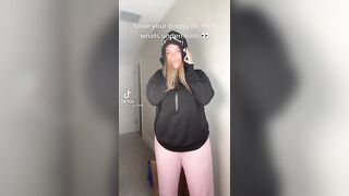 Sexy TikTok Girls: She has a amazing body ♥️♥️ #1