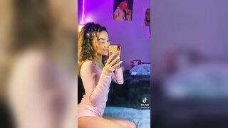 Sexy TikTok Girls: Holy thighs looking soft #4