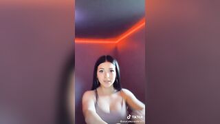 Sexy TikTok Girls: Surely you can’t say no to this?!! #4