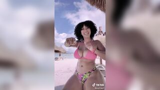 Sexy TikTok Girls: Idk if I can handle all that #4