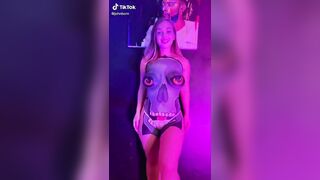 Sexy TikTok Girls: She got some nice eyes and I’m not talking about the ones on top ♥️♥️♥️♥️♥️♥️ #2