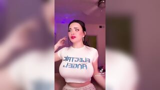 Sexy TikTok Girls: wow I wanna see those melons ♥️♥️ #3