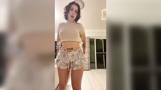 Sexy TikTok Girls: She Got a Wagon #1