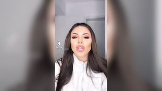 Sexy TikTok Girls: She got a master degree of twerk #1