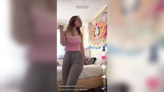 Sexy TikTok Girls: She got a big old booty #4