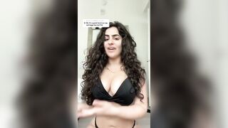 Sexy TikTok Girls: Iraqi cakes #2